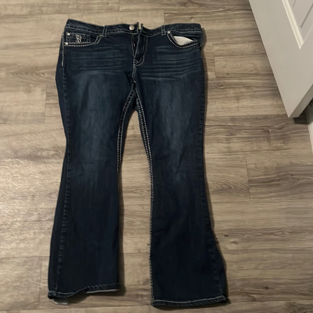 boot cut size 18